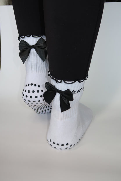 PILATES SOCKS | JUST A GIRL